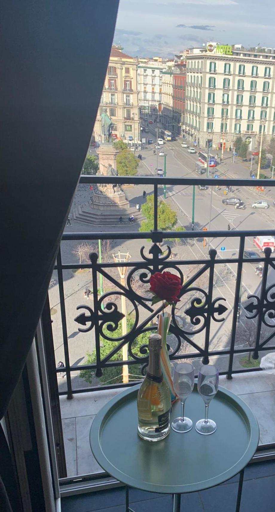 Pit Stop Napoli Centrale 外观 照片