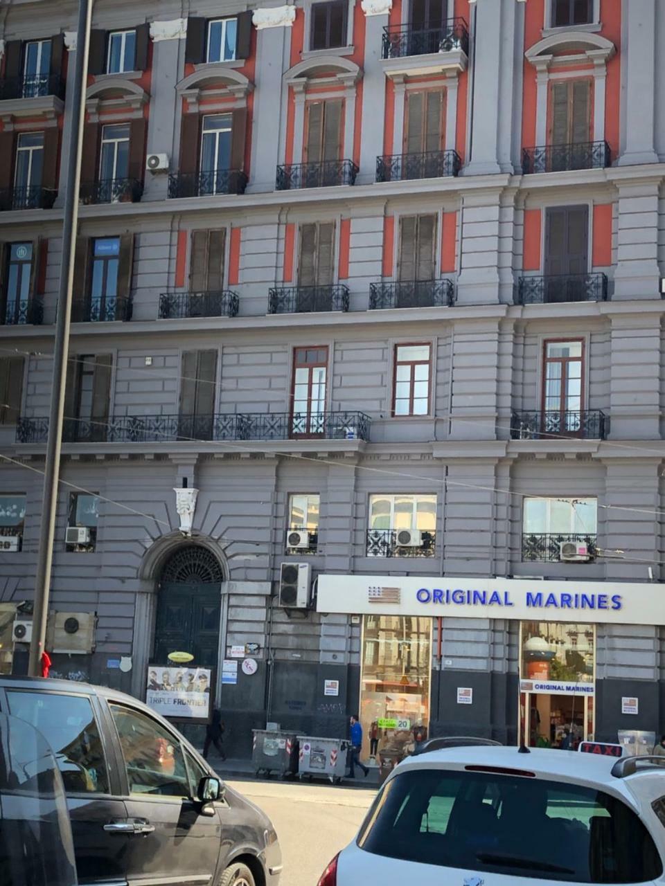 Pit Stop Napoli Centrale 外观 照片